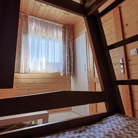 Aurora Ustka-przewloka 아파트호텔 3*