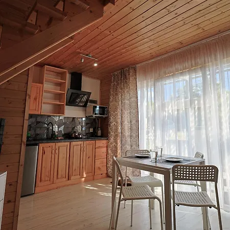 Aurora Ustka-przewloka 아파트호텔 3*