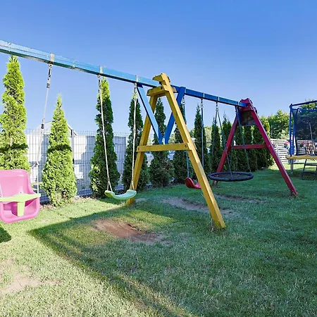 Aurora Ustka-przewloka 아파트호텔 우스트카